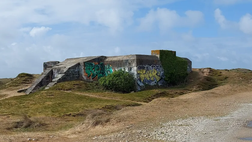 Carnac et vestiges du mur de l'atlantique du Bégo - Image 6