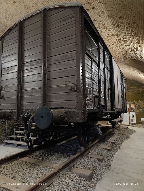Brest : visites guidées du Fort Montbarey et du port de commerce en car – Image 7